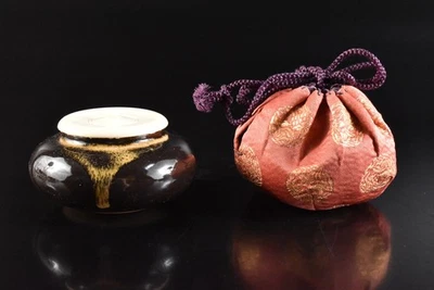 U8908: Recipiente japonês Seto-ware esmalte pepino marinho TEA CADDY Taikai chaire - Imagem 1 de 4