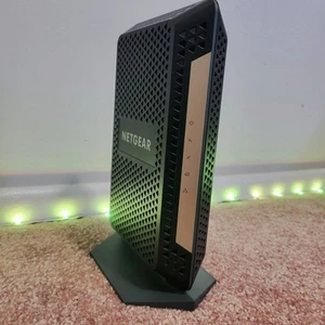 Netgear Gigabit Cable Modem - Picture 1 of 4