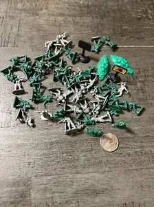 H K 1/72 Armee Mini Herren Konvolut 55. Grün Und Silber. Kunststoff. Vintage. 2,5 cm - Bild 1 von 5