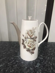 Schöne Queen Anne "Autumn Rose" Bone China Kaffeekanne - Bild 1 von 4