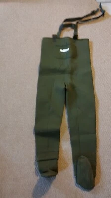 Hodgman Neoprene Chest Waders 2XL Stocking Foot Adjustable Suspender Straps - Image 1 of 4