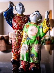 Antigua estatuilla japonesa de porcelana Kutani de 11" del período Meiji tardío pintada a mano - Imagen 1 de 5