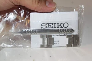 Genuine Seiko Metal Band Extender - Picture 1 of 4
