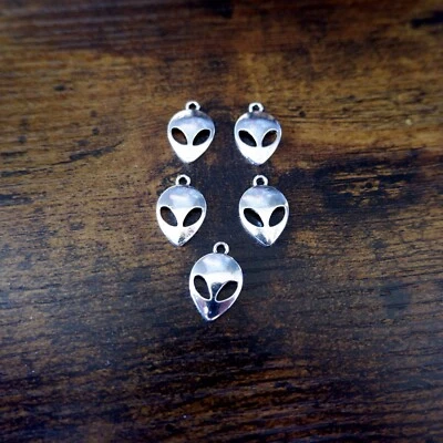 ZIGGY GIFTS 5x Alien Extra-terrestrial Charms Jewellery Making Bracelet Necklace Earrings