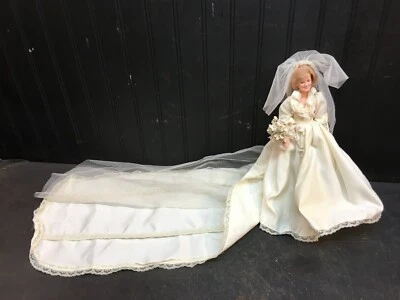 Princess Diana B Royal Britannia ride Doll in Wedding Dress - Image 1 of 4
