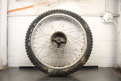 Llanta delantera Yamaha RT1 360 1970 (3,00-21) A340 Foto 1 de 4