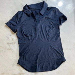 Polo deportivo de rendimiento azul marino Lululemon para mujer talla mediana - Imagen 1 de 4
