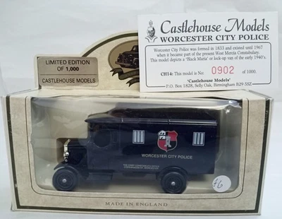 Lledo Castlehouse Models code 3 Promotional,Morris Van WORCESTER CITY POLICE  - Image 1 of 2