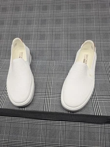 Women's Skechers Air Cooled Memory Foam Cream/Beige Slip On Tennis Shoes Size 9 - Picture 1 of 5