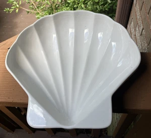 Vintage Pfaltzgraff White Ceramic Shell Server Bowl Dish Large Size #243 - Picture 1 of 5