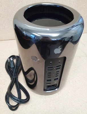 Apple Mac Pro Late 2013 Xeon E5 3.7GHz 32 GB Flash Storage 500 GB Monterey - Image 1 of 4