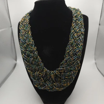 Collar llamativo trenzado con cuentas de mar de vidrio verde/azul de cobre Foto 1 de 4