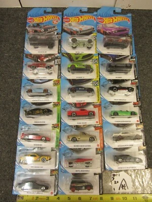 Lot of 20 Hot Wheels Exotics Bel-Air Rod Squad Nomad Pagani Dream Garage Mustang - Image 1 of 4