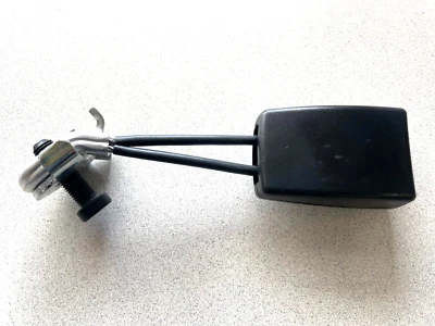 2004-2010 MERCEDES-BENZ CLS500 C219 ~ LEFT REAR SEAT BENCH LATCH ~ A2198600569 - Image 1 of 4