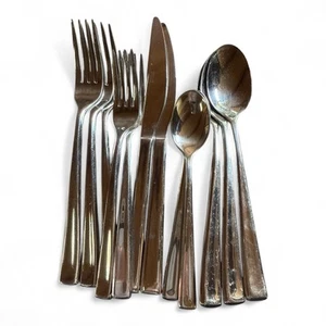 12 Pieces Towle Living Collection Stainless Flatware Spoons Forks Knives Dream - Picture 1 of 1