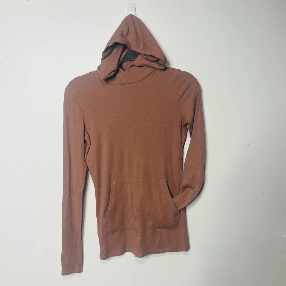 Top Commando Luxury acanalado con capucha manga larga talla S beige Foto 1 de 4