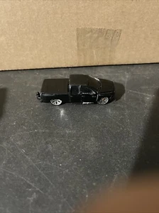 2002 02 Dodge Ram 1500 Quad Cab 4x4 Collectible 1/64 Scale Diecast Diorama Model - Picture 1 of 5