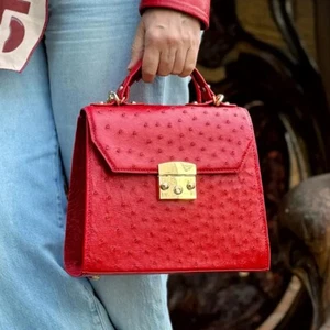 Bolso de mano bandolera de cuero de avestruz rojo para mujer - Imagen 1 de 20