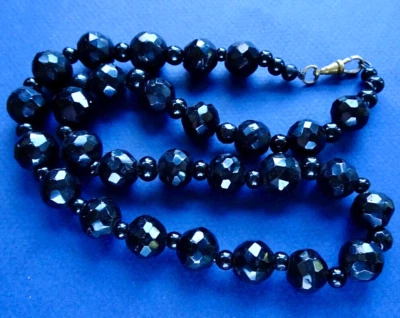 Antike viktorianische französische tiefschwarze Glasperlen-Halskette mit Clipverschluss -B101 - Bild 1 von 4