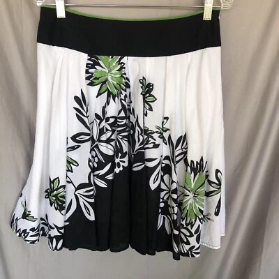 Falda blanca y negra de algodón lino línea A patrón floral verde talla grande Foto 1 de 4