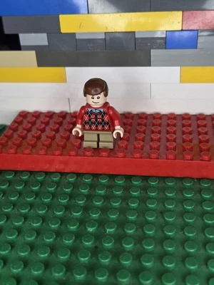 LEGO® Minifig hp216 — Дадли Дурсли — красный свитер - Изображение 1 из 2