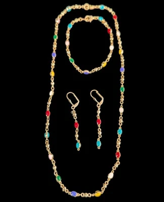 Delicado conjunto de pendientes collar pulsera metal y esmalte multicolor tono dorado Foto 1 de 4