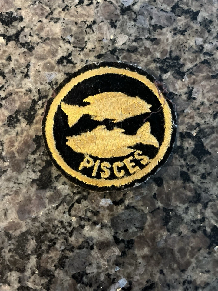 Vintage Patch Pisces Horoscope  Two Fish Twins 3in - Image 1 of 1