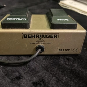 Behringer FS112T  effects/ Shape / Ultrabass Behringer FS112FS112T Rev  - Picture 1 of 3
