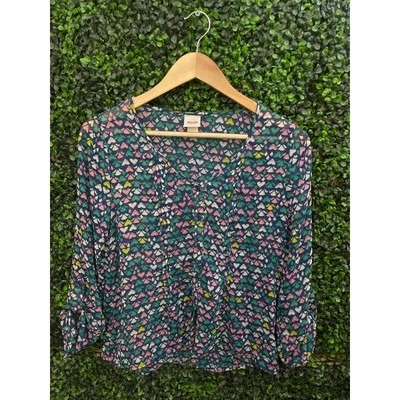 Mossimo, Blusa Ligera, Corazones, Talla S Foto 1 de 4