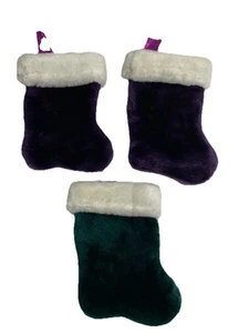 Miniatur Weihnachtsstrümpfe 3er Set lila und grün 6”x4” - Bild 1 von 4