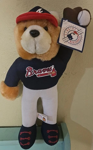1995 Atlanta Braves Good Stuff Brand Plush Bear Cover
