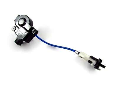 Lexus IS II XE2 attuatore motore ZV sportello serbatoio 7703051030 - Immagine 1 di 3