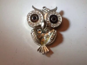 Vintage Large Silvertone Owl Pendant With Goldtone Eyes - Picture 1 of 3