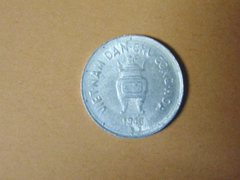 1946 Vietnam North 5 Hao Aluminum Coin  VF   (b249) Cover