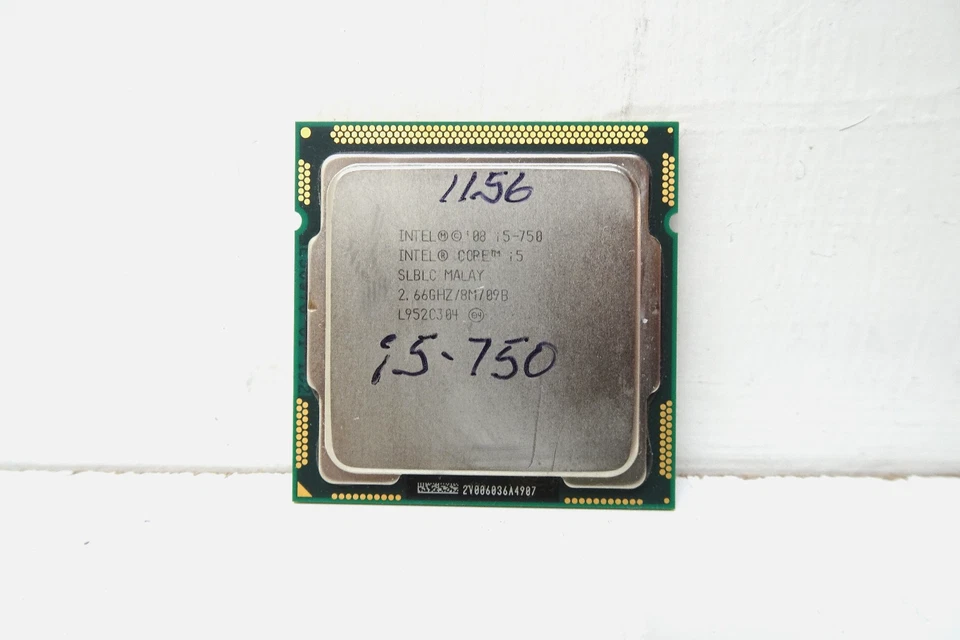 CPU Intel Core i5-750 3,2 GHz 4 núcleos 4 hilos LGA 1156 Foto 1 de 2