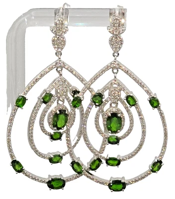 Pendientes colgantes estilo llamador de puerta en capas cromo diopsido y circón rodio, 2,3" Foto 1 de 4