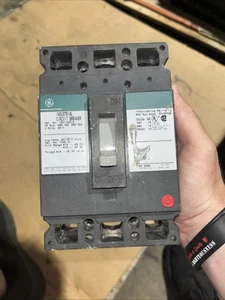 GE GENERAL ELECTRIC 15 AMP CIRCUIT BREAKER 3 POLE 480 VAC TED134015 - Picture 1 of 5