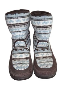 Women's Skechers Tone Ups Brown Boots Blue Knit Sweater Size 8 - Picture 1 of 4