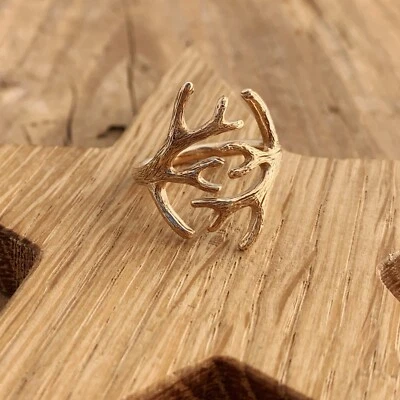 Anel de chifre de veado ajustável texturizado bronze ouro Ártemis gótico pagão - Imagem 1 de 4