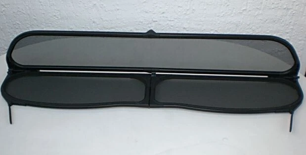 OEM Peugeot P207 - Genuine WIND DEFLECTOR Frangivento "super conditions - Image 1 of 2