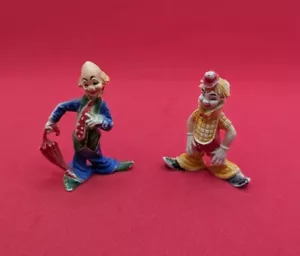 2 Vintage Clowns Figurines Plastic Made In Hong Kong 3" Late 70s - Picture 1 of 6