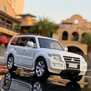 1:32 Mitsubishi PAJERO SUV Alloy Car Model Diecast Toy Vehicle Metal Car Model - Picture 1 of 10