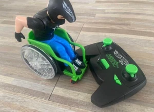 Hot Wheels RC Aaron Wheelz Rollstuhl Fernbedienung - Bild 1 von 7
