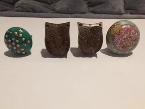 Vintage Owl & Floral Cabinet/ Drawer Pulls 1.5” Wood - Lot Of 4 - Picture 1 of 4