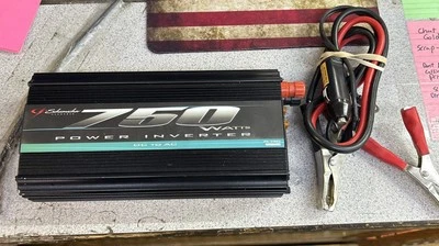 750-Watt Power Inverter - Image 1 of 4