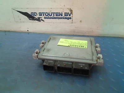 ECU Renault Megane II CC (EM) 2008 8200843713 - Immagine 1 di 4