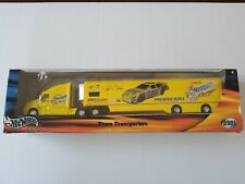 Diecast NASCAR Hot Wheels Racing Transporters Nestle Nesquick Racing 2001