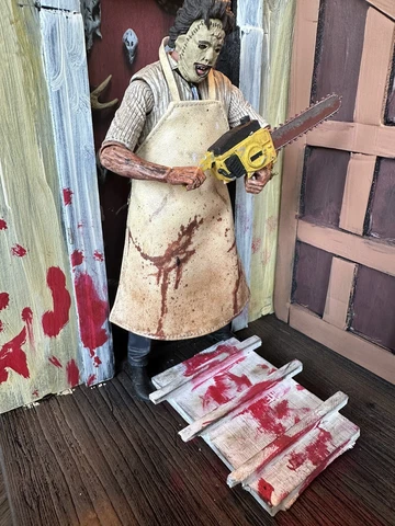 Texas Chainsaw 1/12 scale action figure diorama Cover