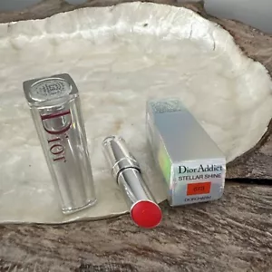 Rossetto Dior Addict Stellar Shine 673 DIORCHARM EDIZIONE LIMITATA - Foto 1 di 8