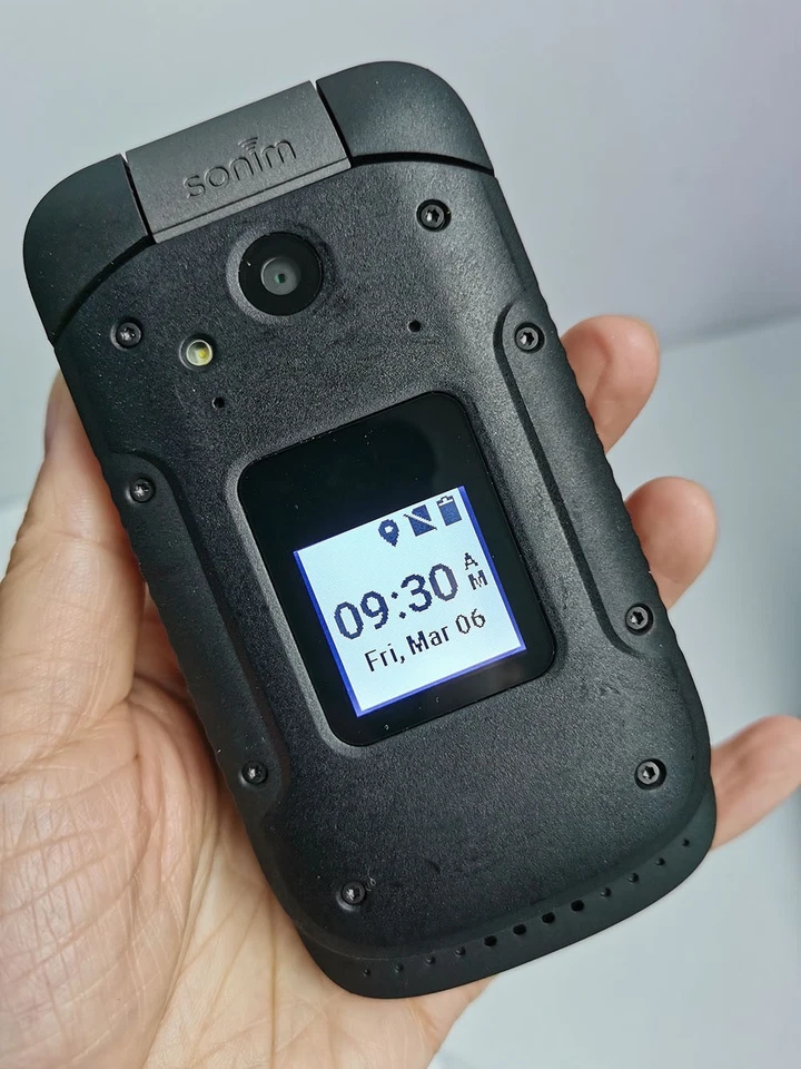 Sonim XP3800 - 8 GB - Black Unlocked  microSDXC fully working Rugged flip phone - Image 1 of 4